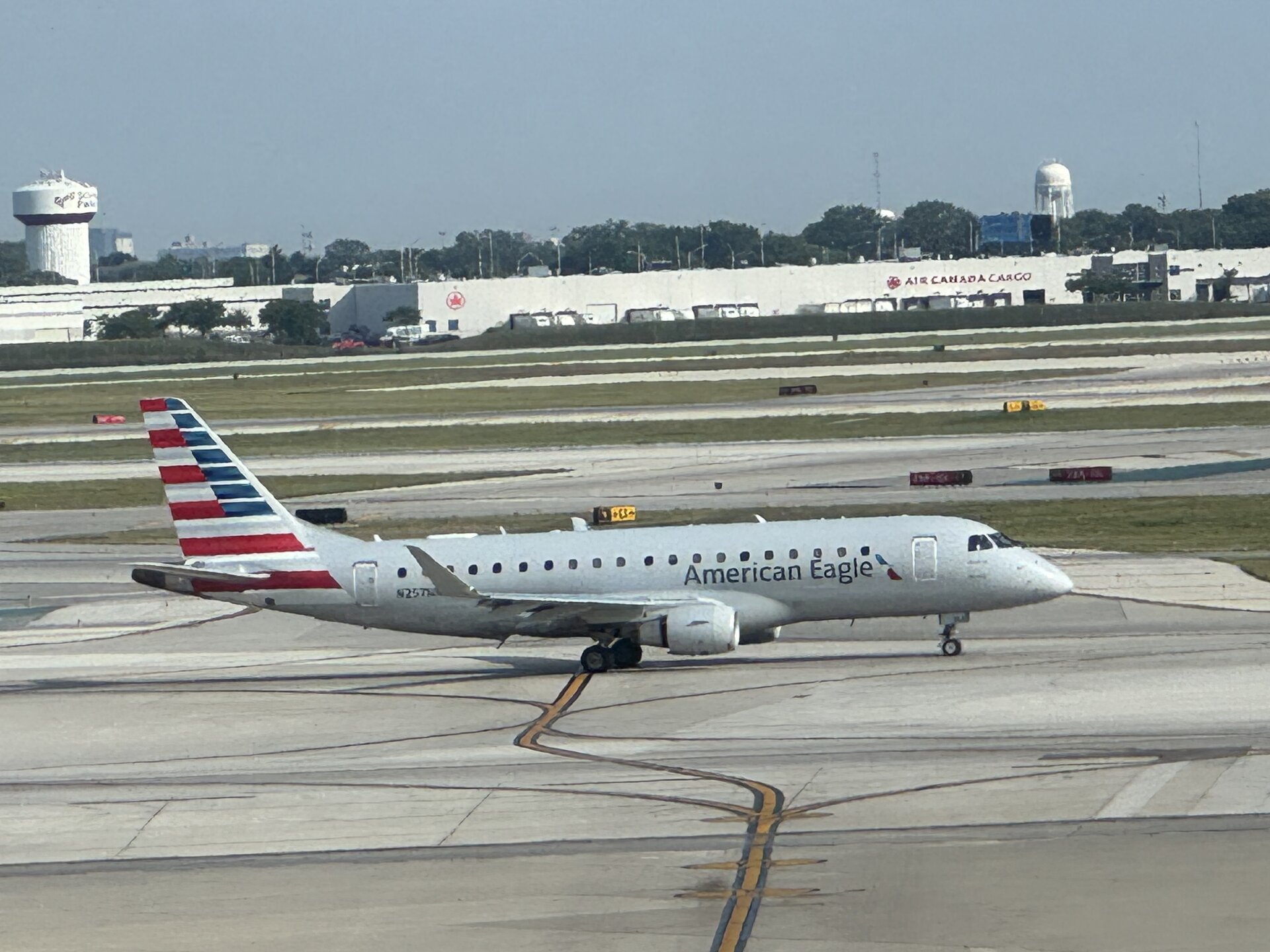 Embraer Embraer 175