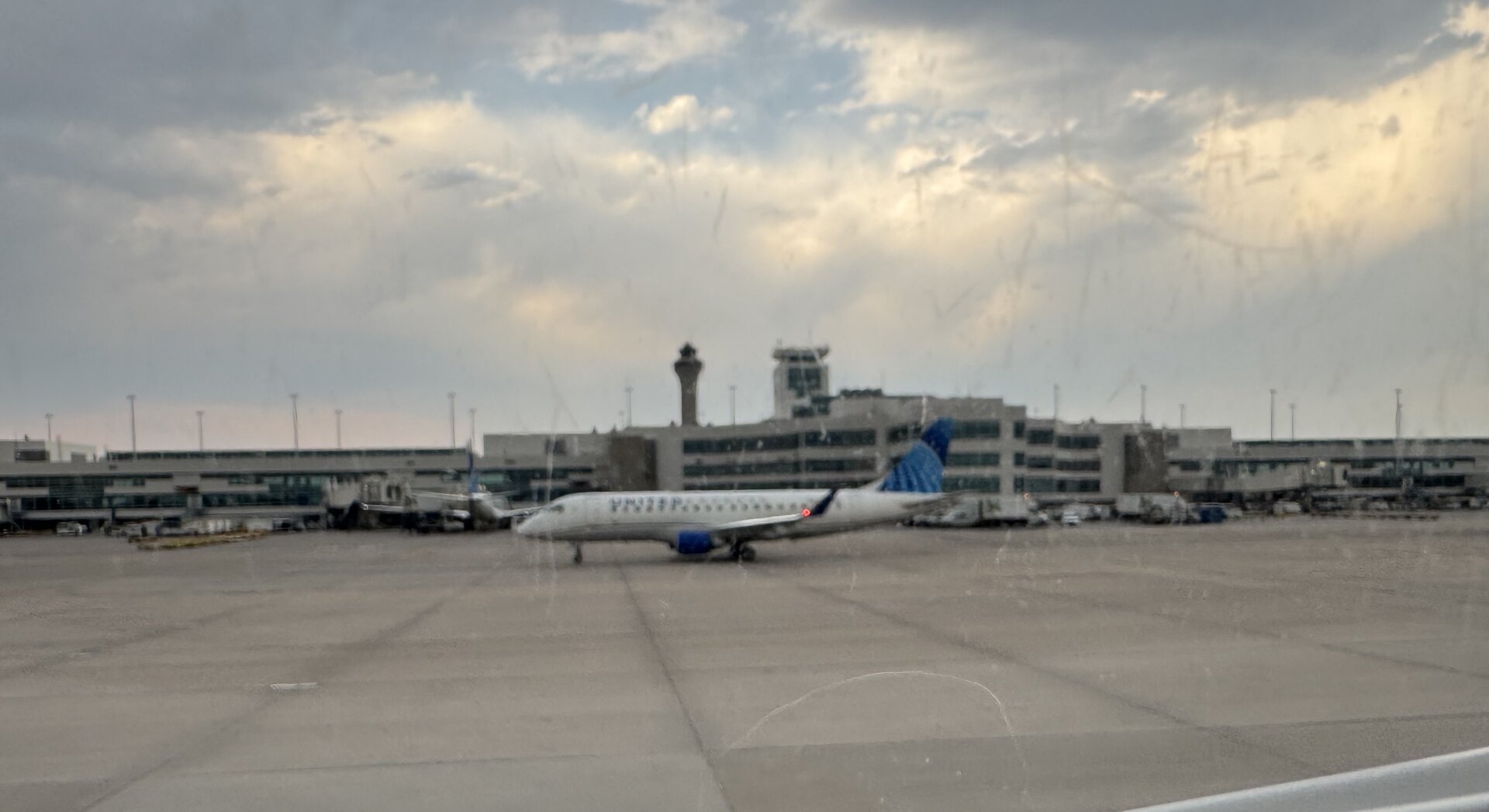Embraer Embraer 175