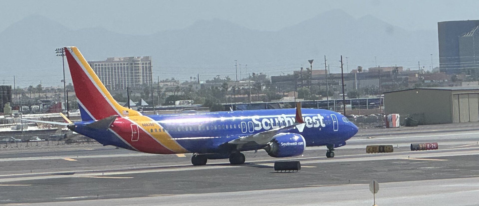 Boeing 737 MAX 8