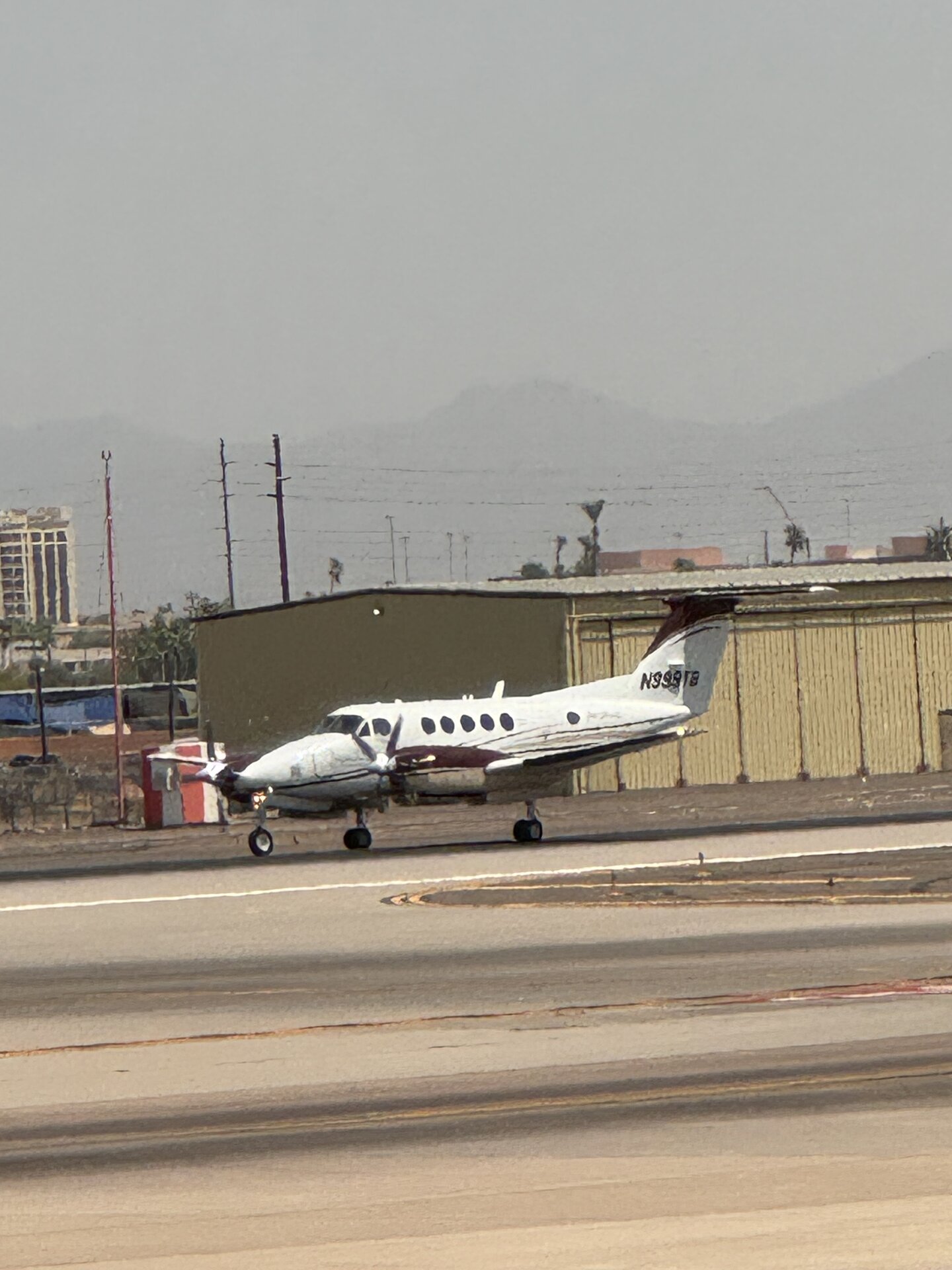 Beechcraft Super King Air 200