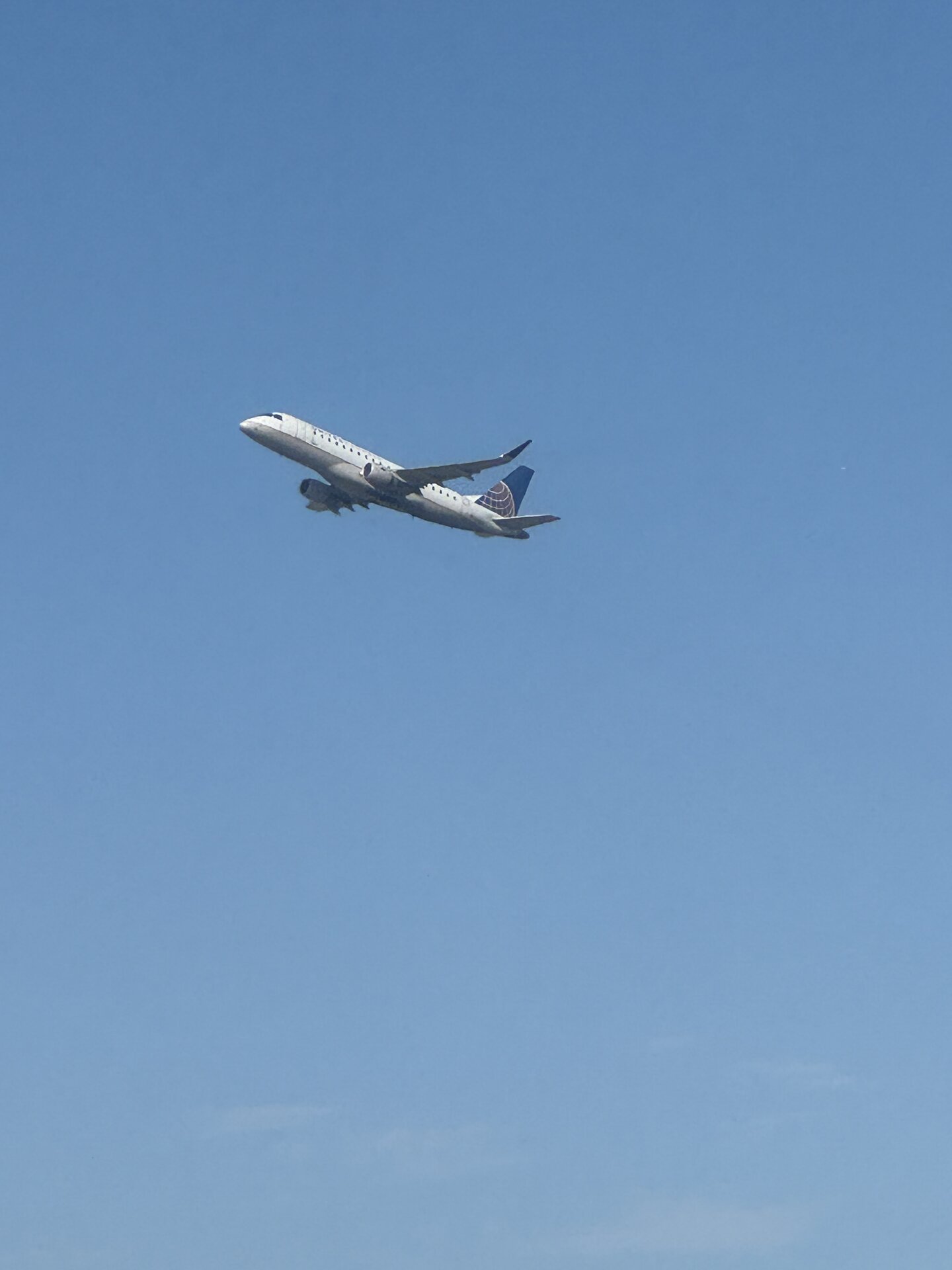 Embraer Embraer 175