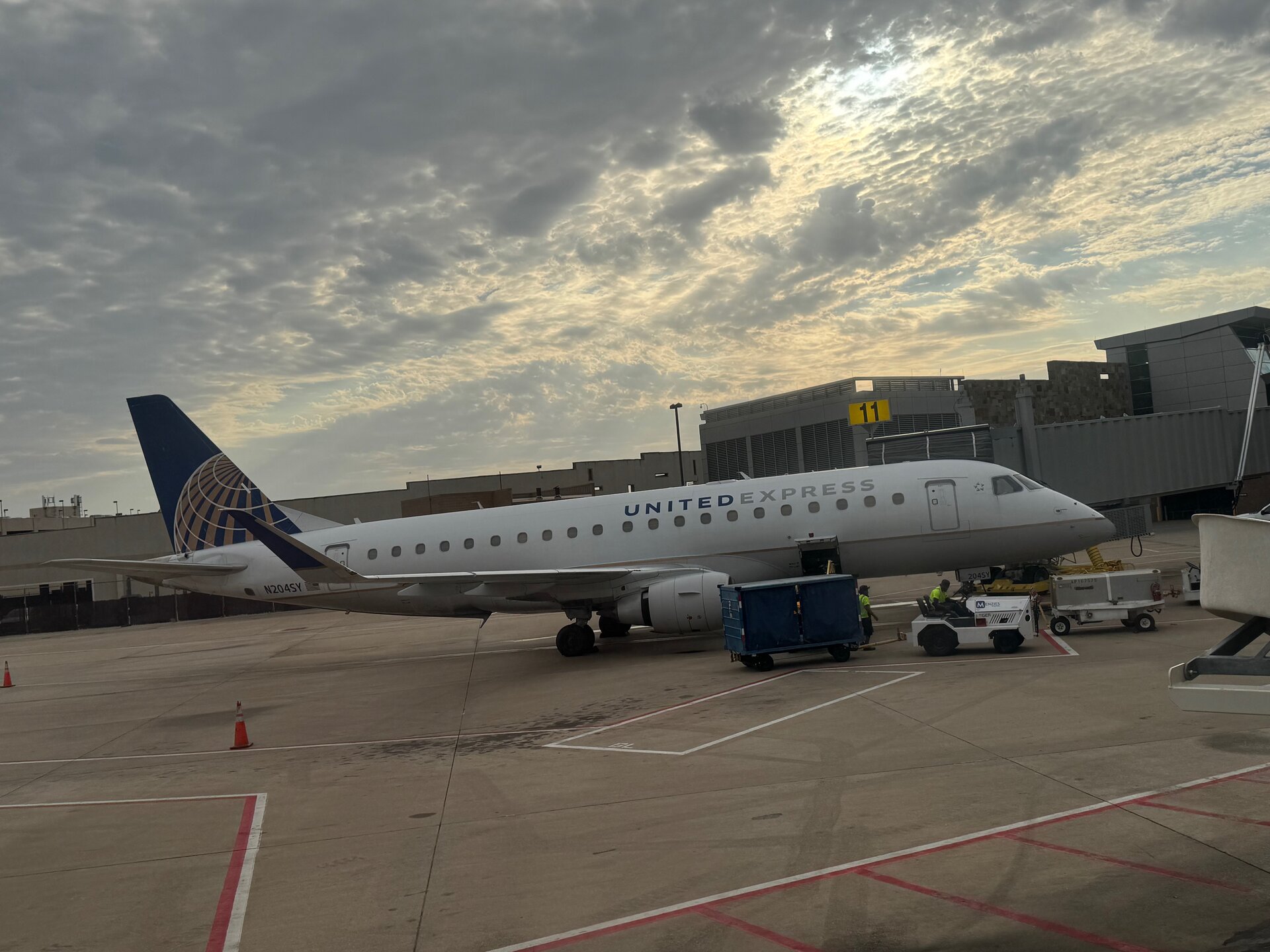 Embraer Embraer E175