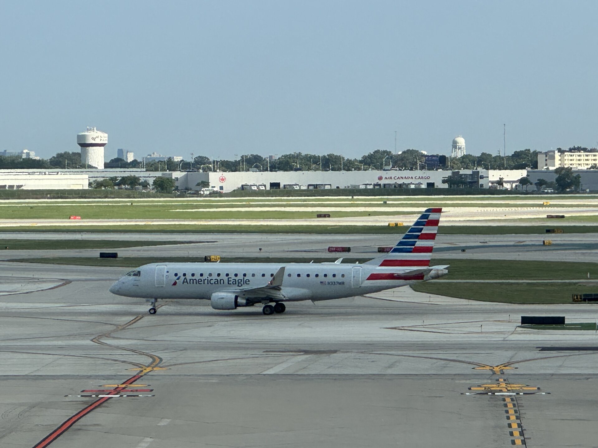 Embraer Embraer 170