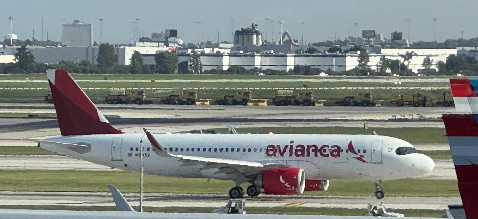 Airbus A320-214