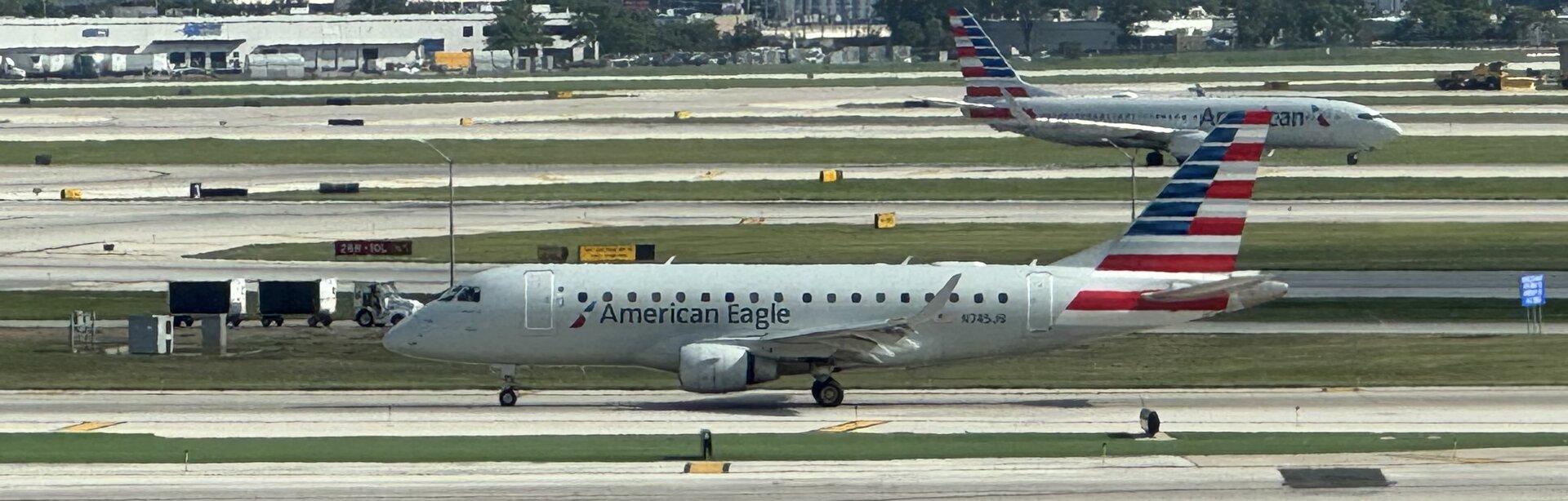 Embraer ERJ-175 (Embraer 175)