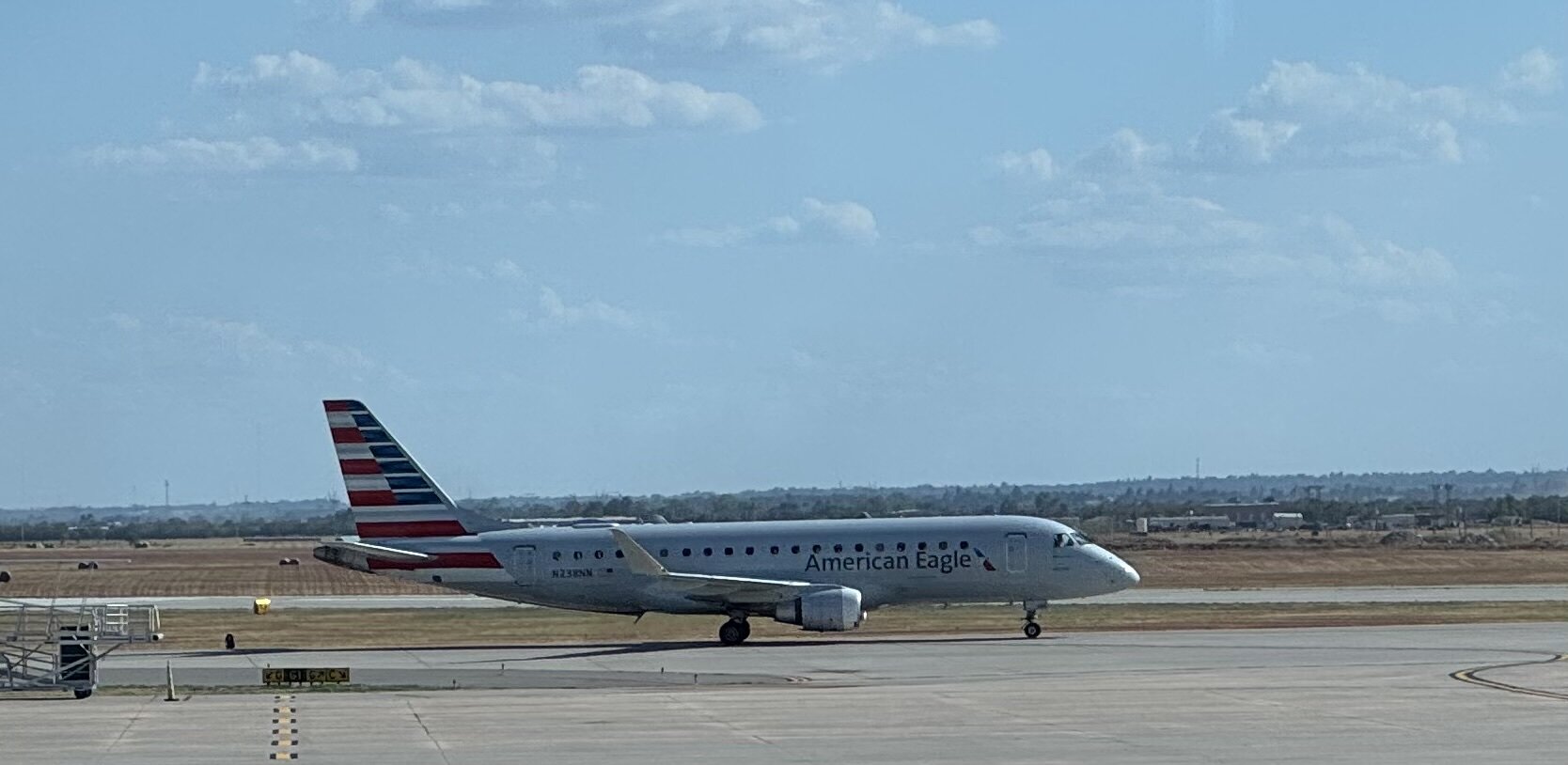 Embraer Embraer E175