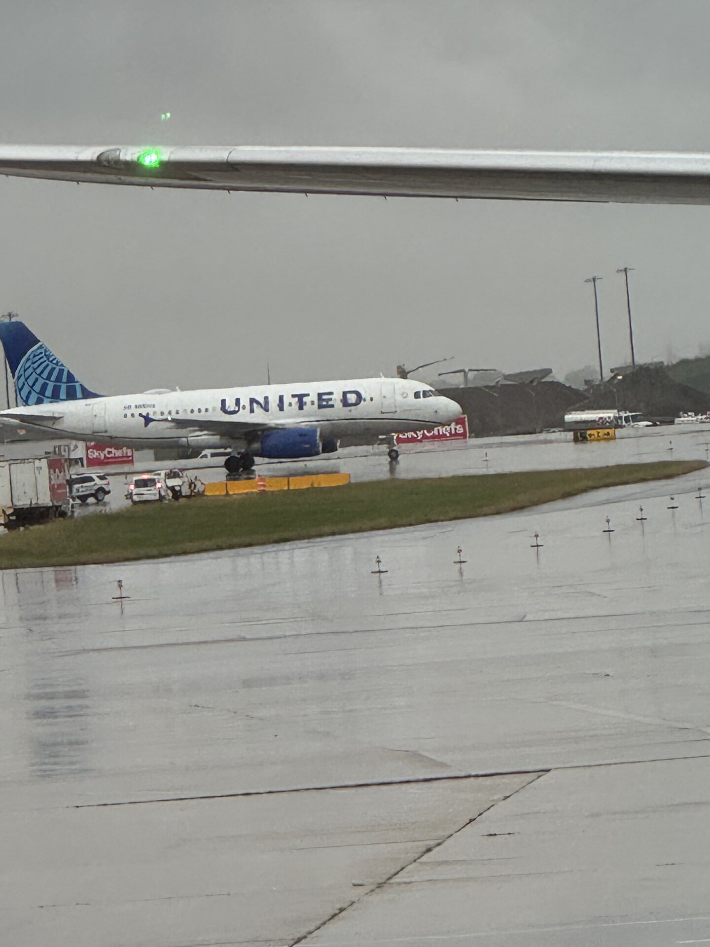 Airbus A320-200