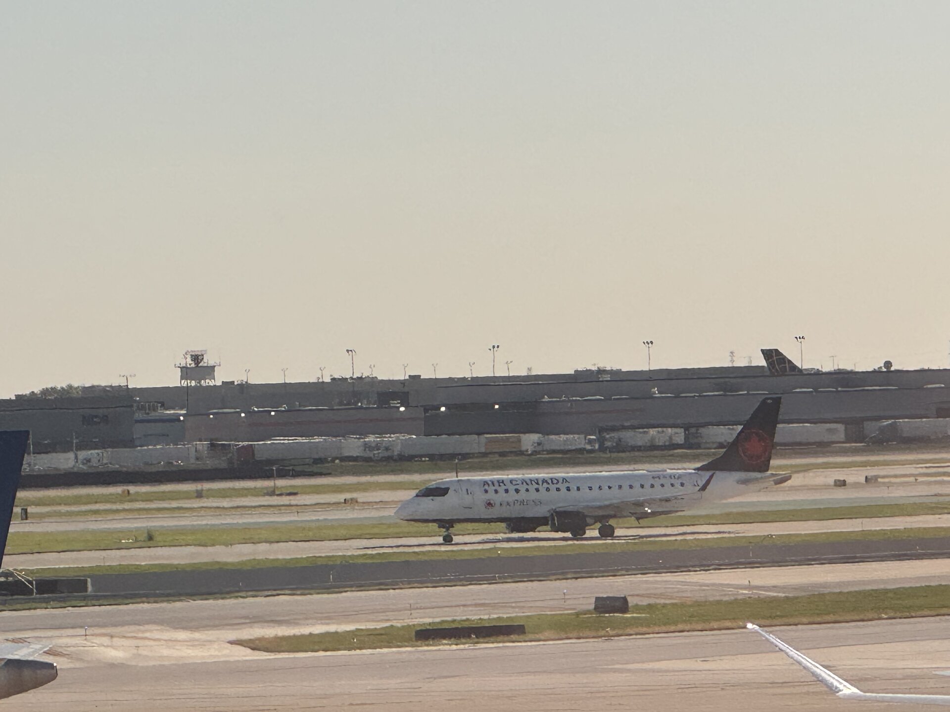 Embraer ERJ-175