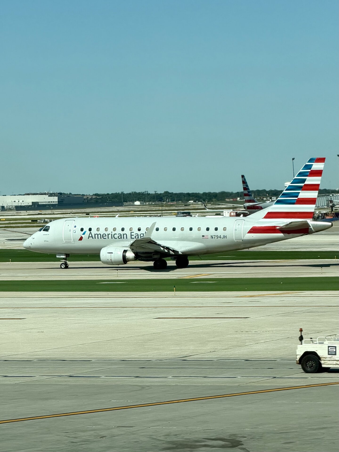Embraer ERJ-175 (Embraer 175)