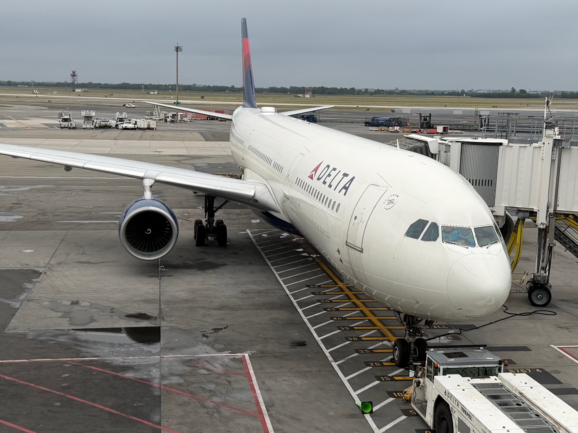 Airbus A330-300