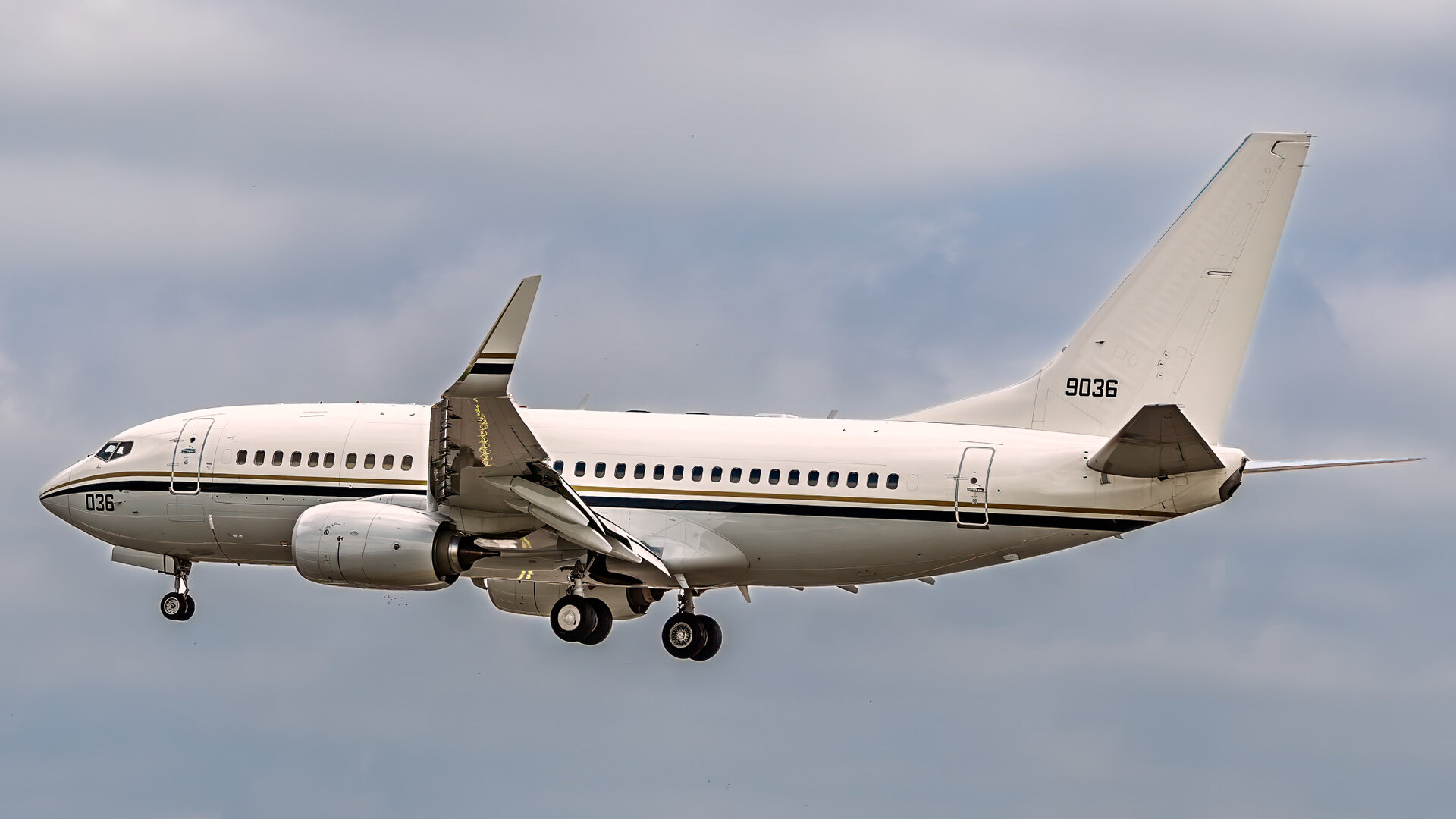 Boeing 737-700 (C-40B)