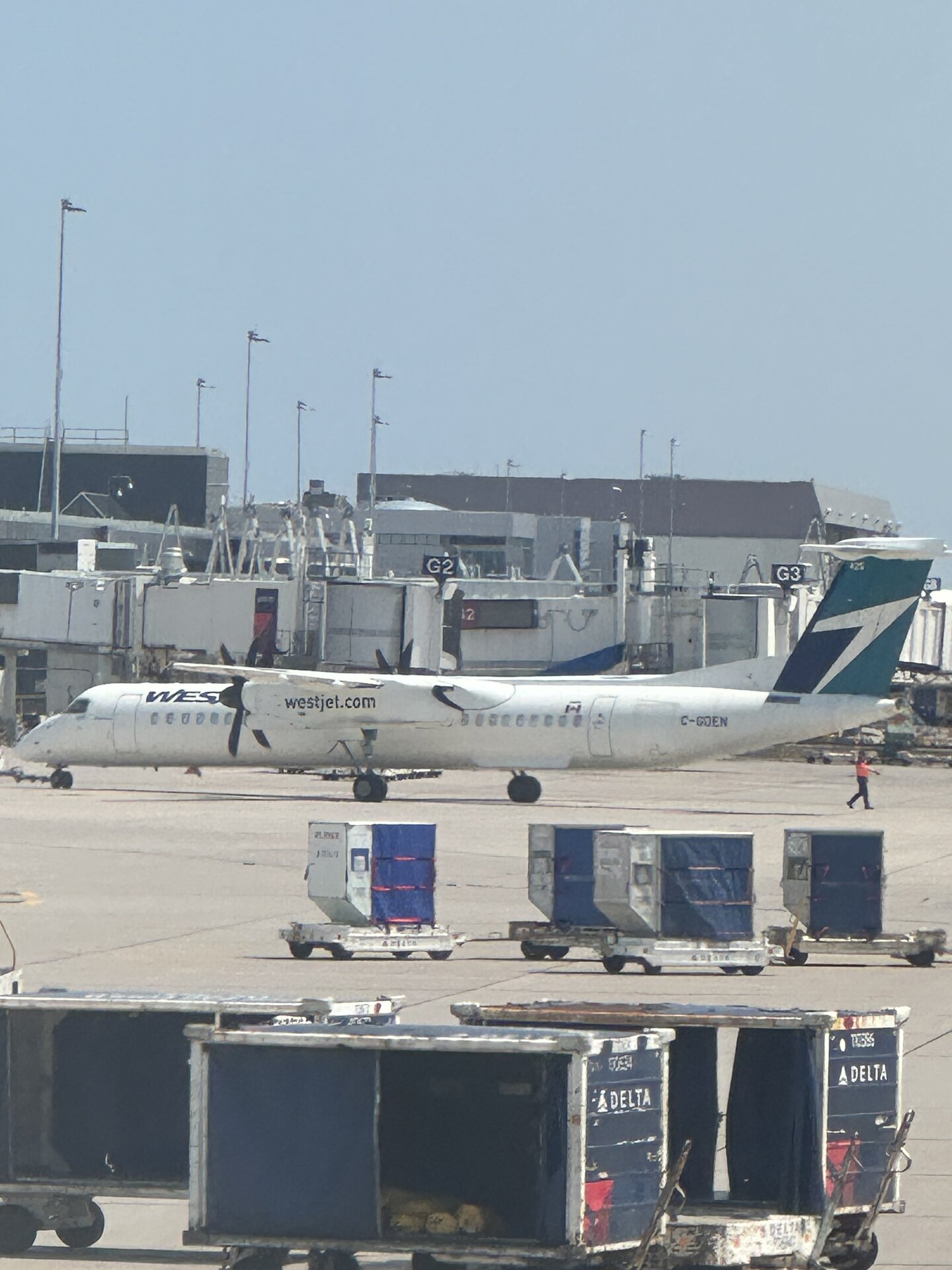 De Havilland Canada (formerly Bombardier) Dash 8 Q400