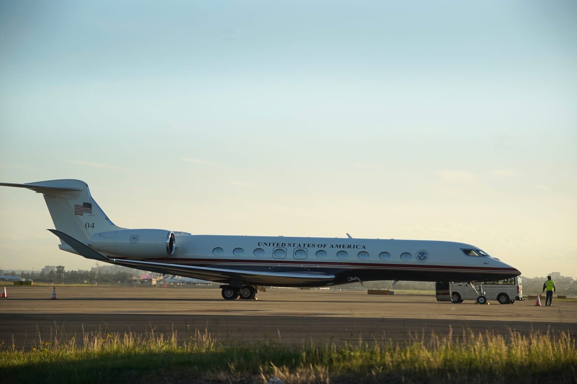 Gulfstream Aerospace Gulfstream G550 (C-37B military variant)