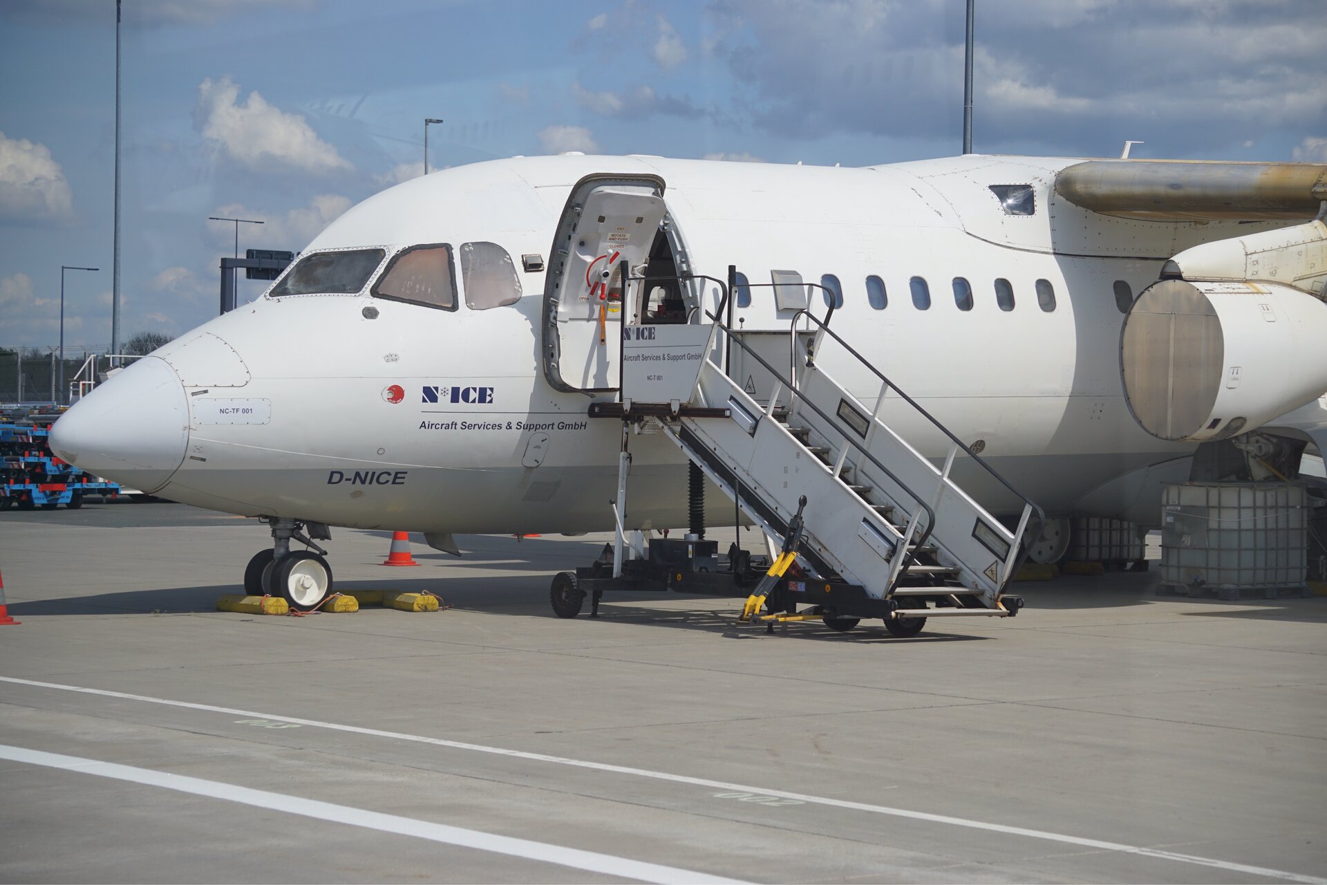 British Aerospace Avro RJ85 (BAe 146-200)