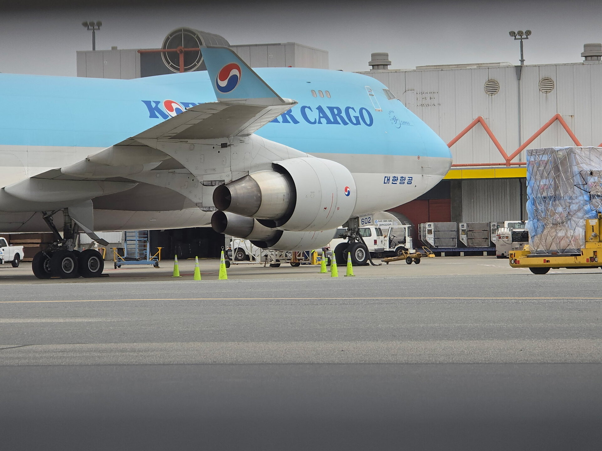 Boeing  747-4B5F(ER)