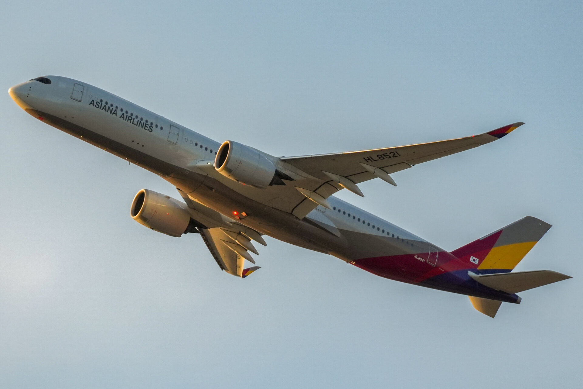 Airbus A350-900