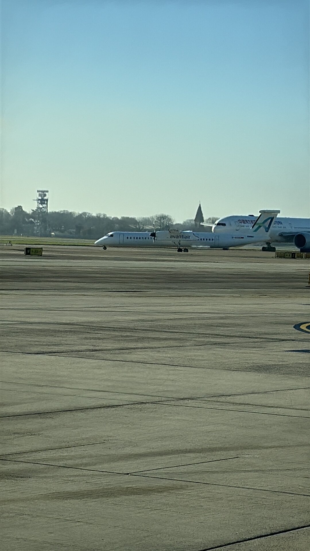 De Havilland Canada (formerly Bombardier) Dash 8 Q400