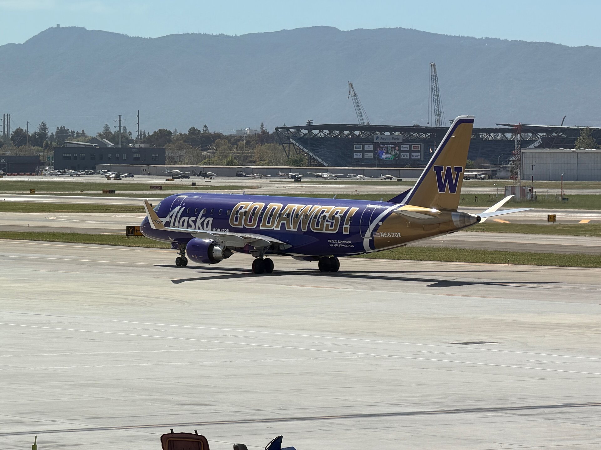 Embraer ERJ-175 (E175)