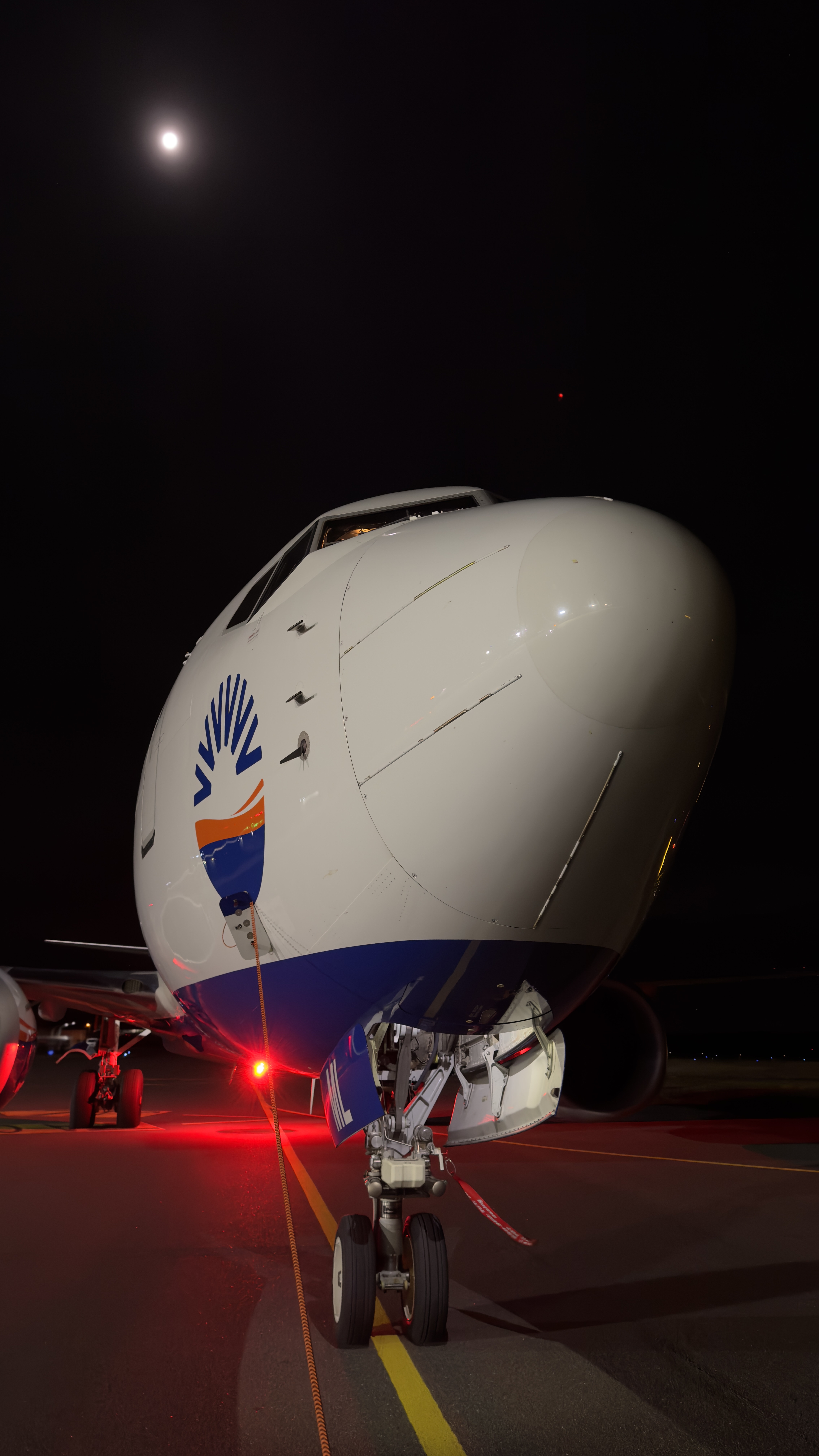 Boeing  737 MAX 8