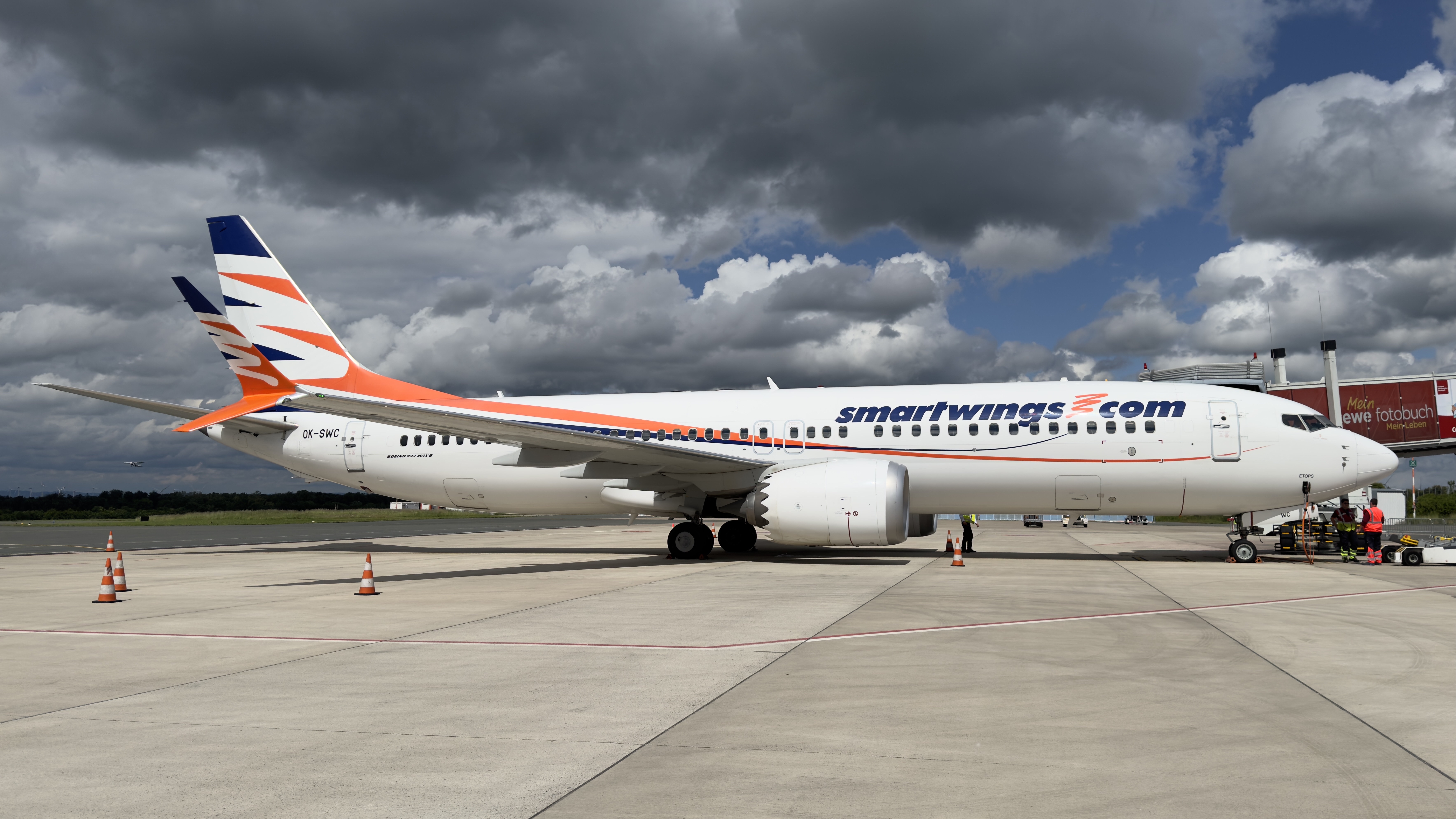 Boeing 737 MAX 8