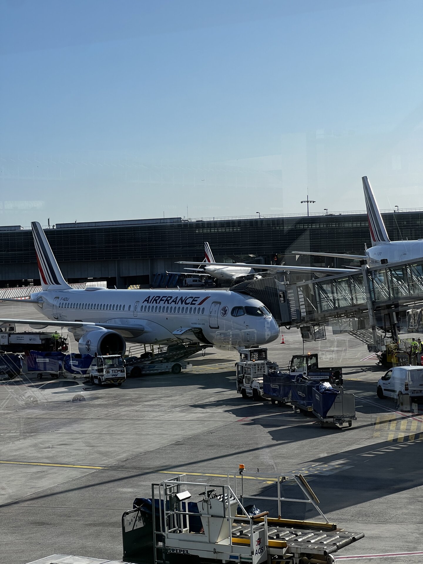 Airbus A220
