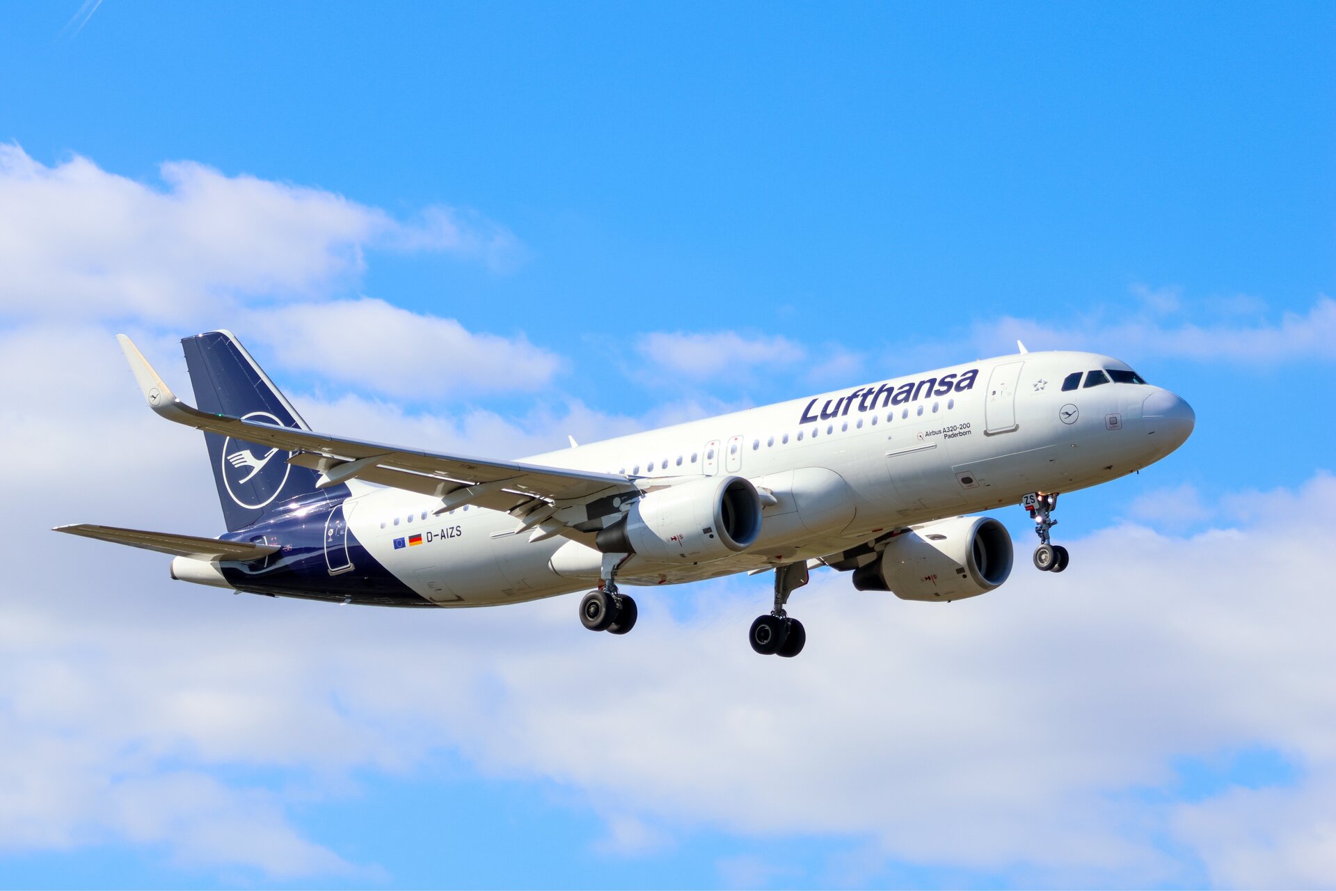 Airbus A320-200