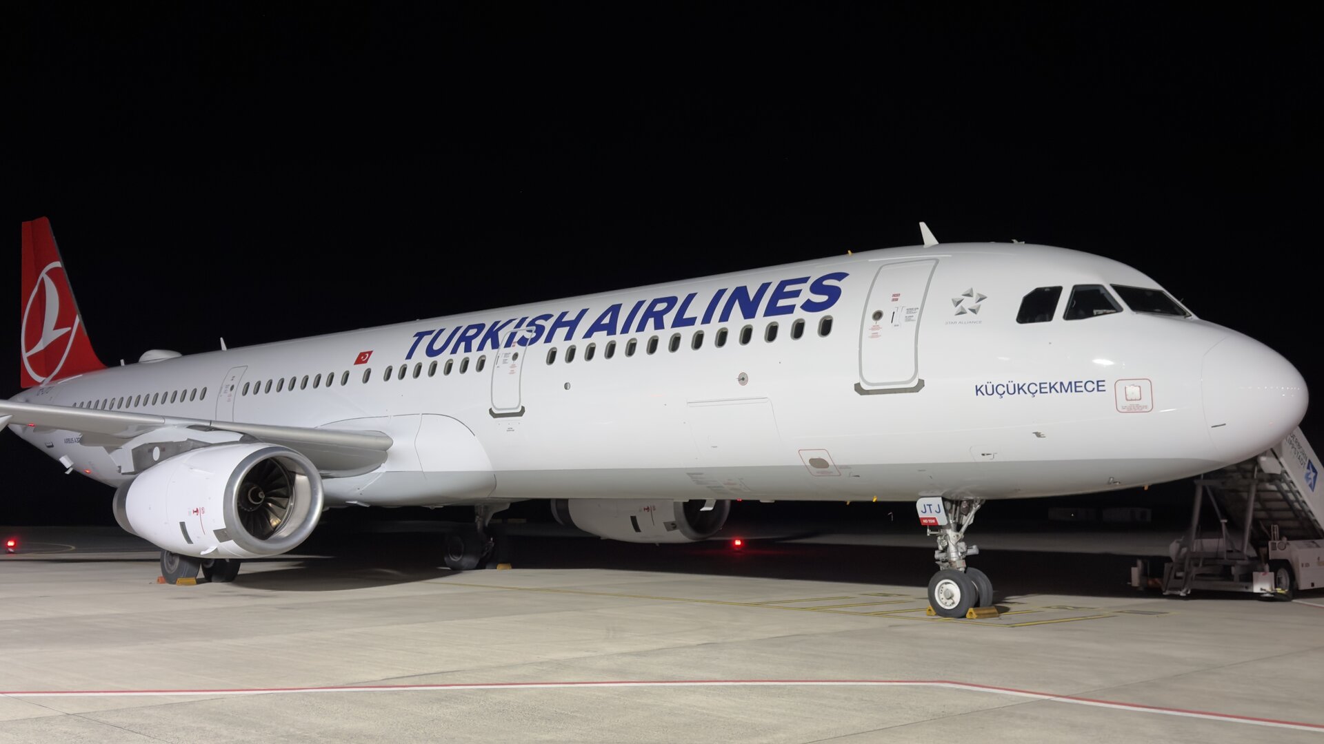 Airbus A321-200