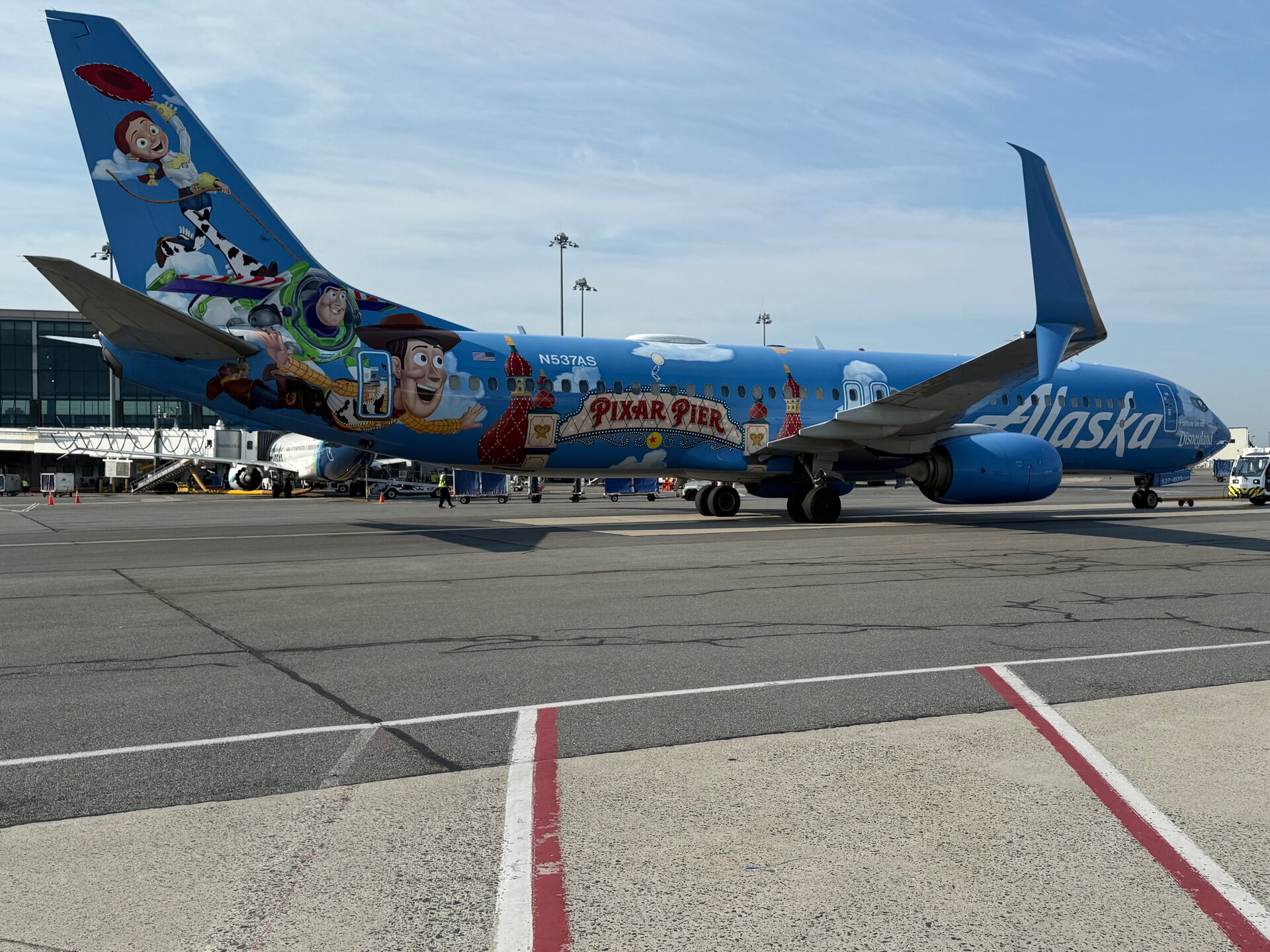 Boeing 737-890 (737-800)