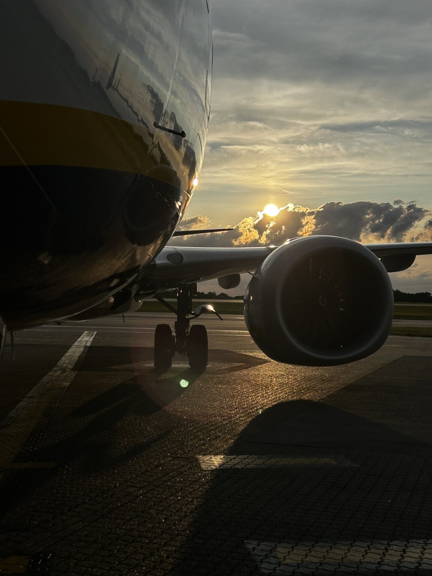 Boeing 737-8200