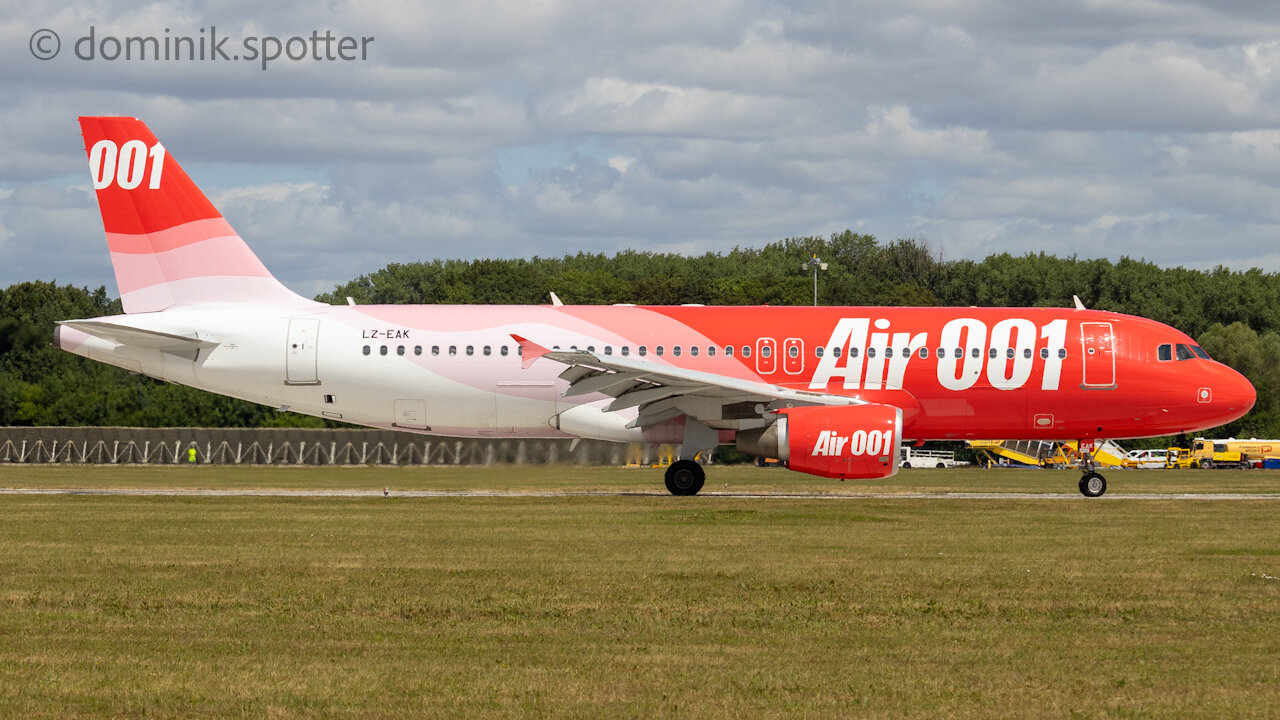Airbus A320-200