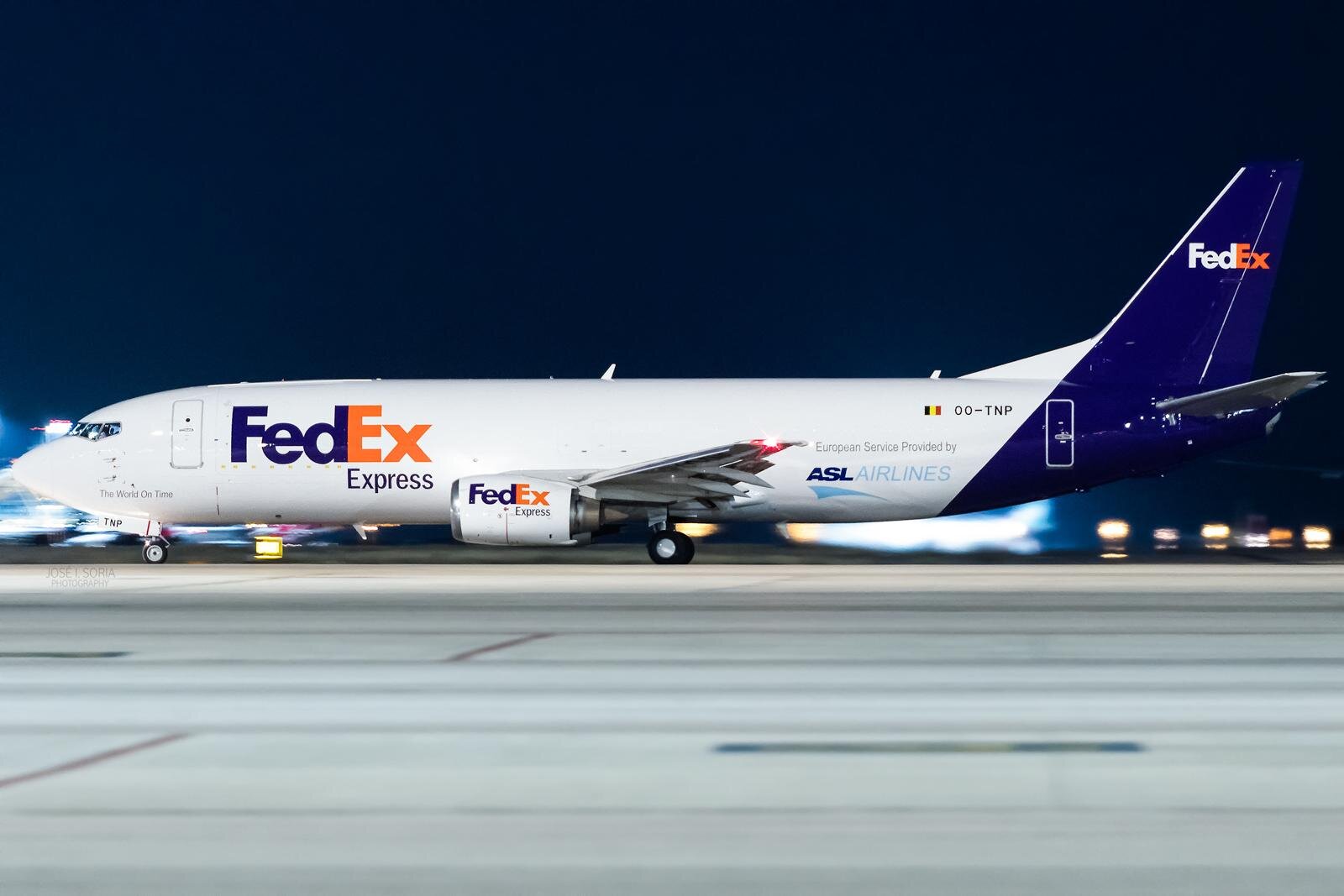 Boeing B737-45D(BDSF)