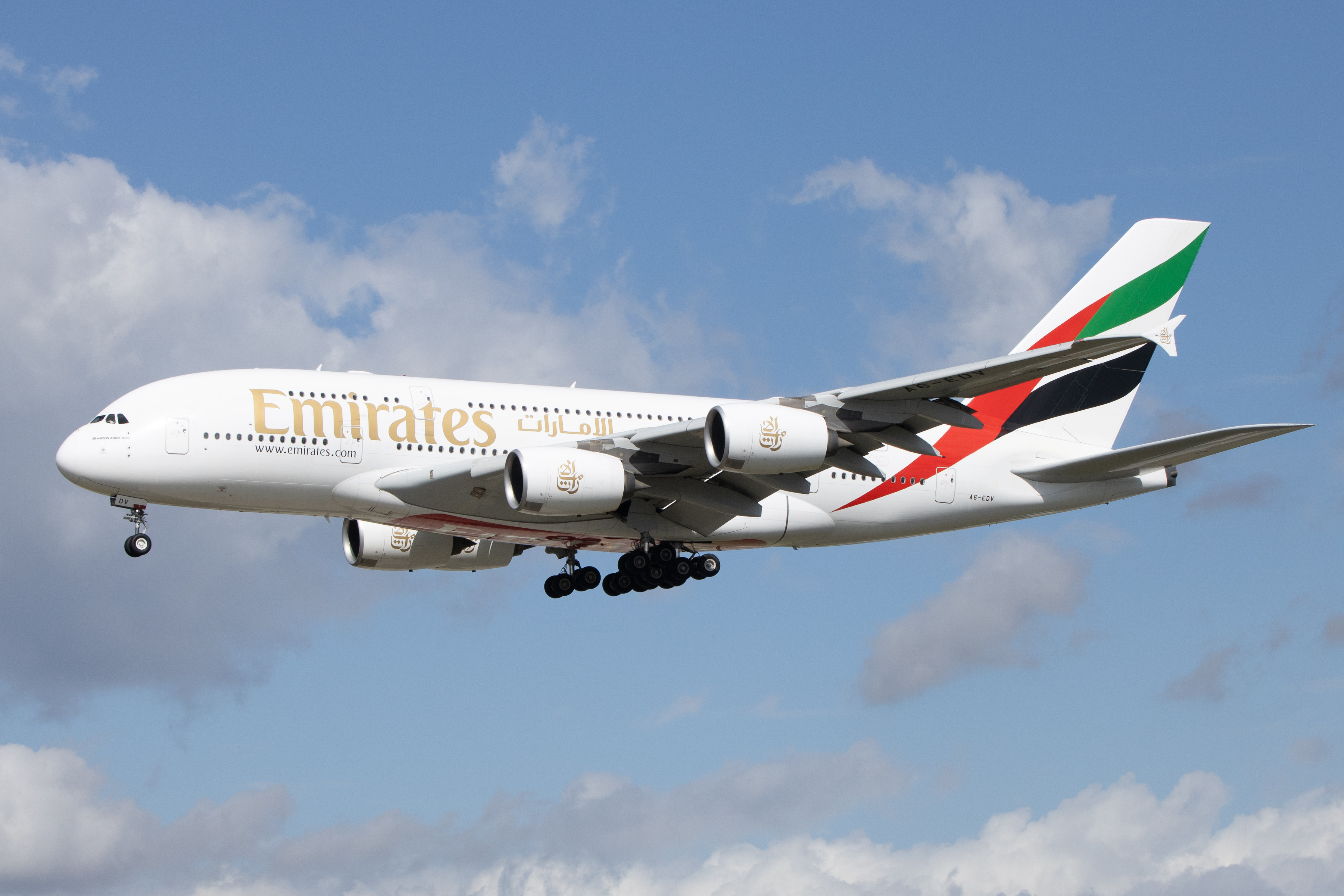 Airbus A380-861