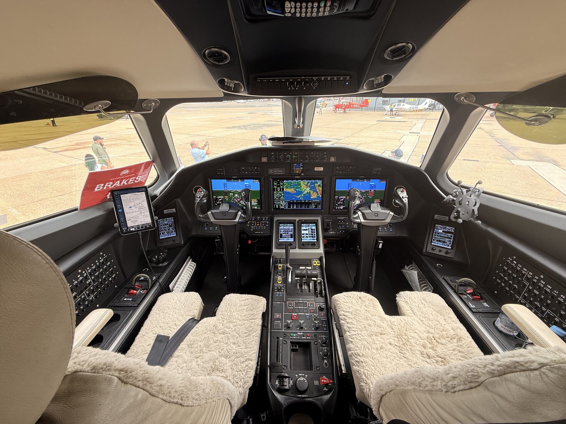 Bombardier Challenger 350